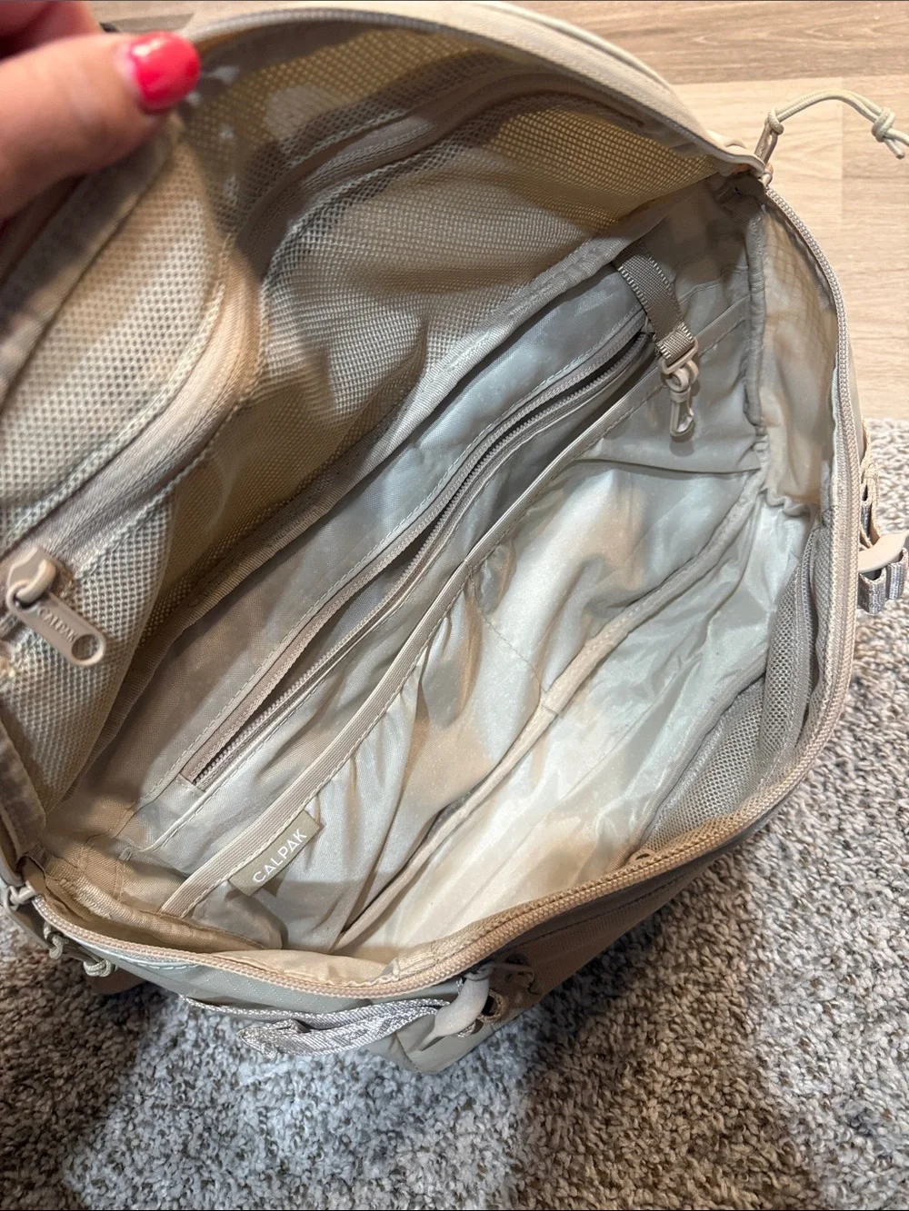 Calpak spacious beige
